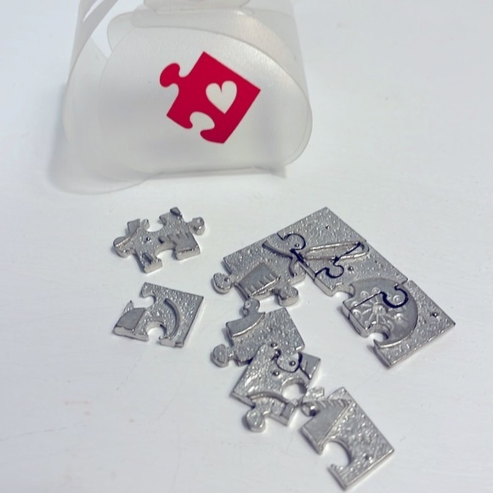 Adorable Vilmain pewter mini Love puzzle.  Perfect gift for your valentine‎  NIB